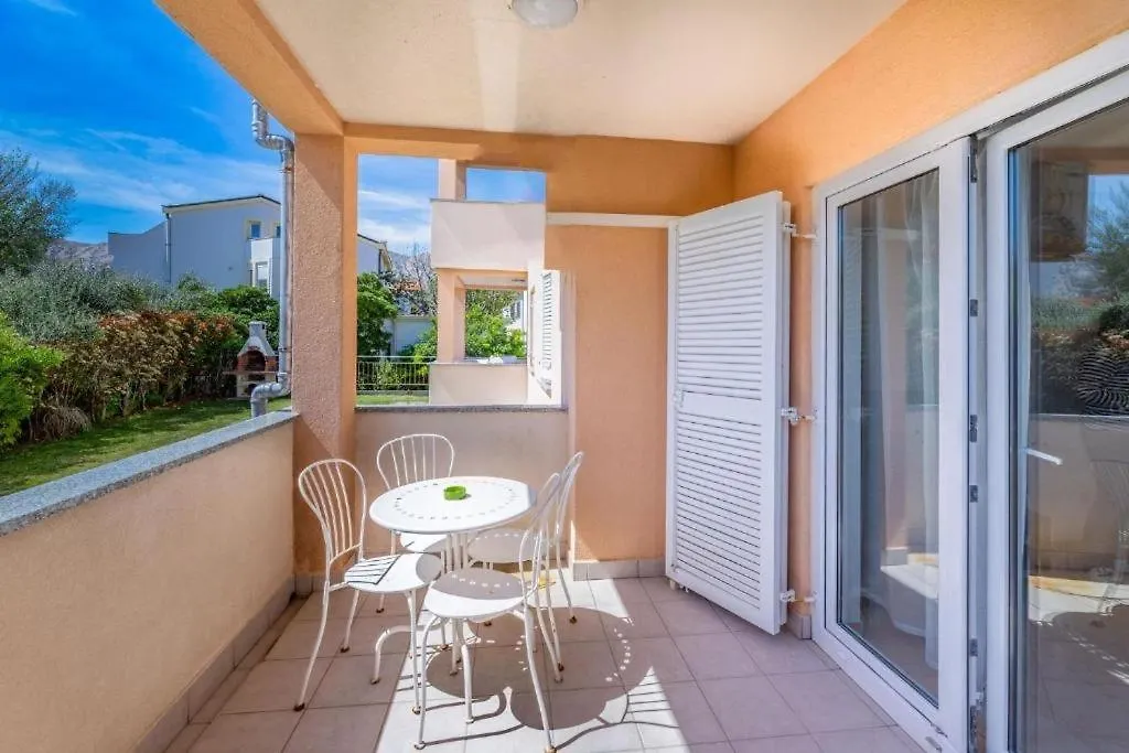 Apartments By The Sea Baska, Krk - 22410 Baska (Krk)